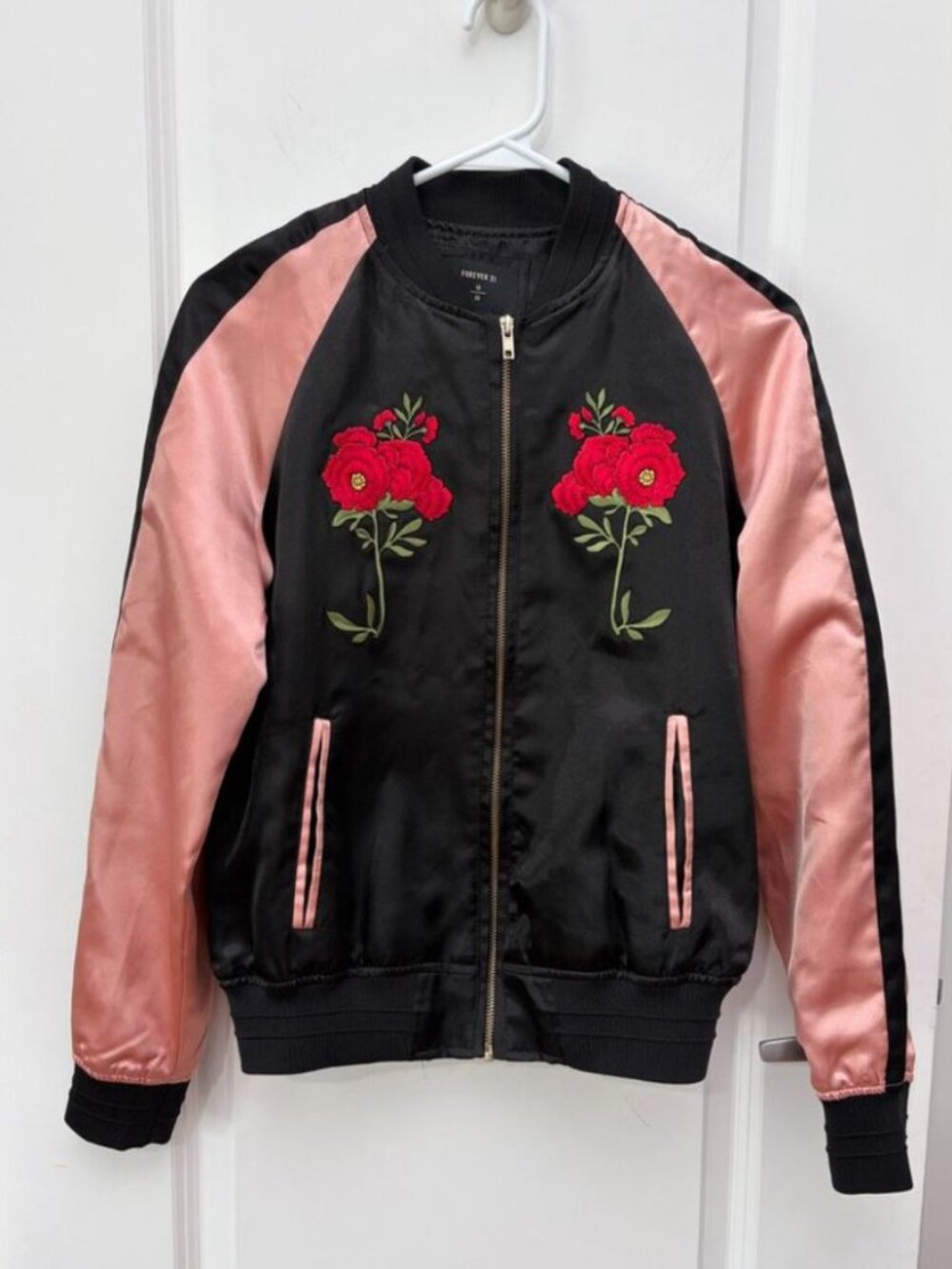 VTG Silky Black & Pink Satin Bomber Jacket Pockets Retro Floral Embroidery Sz S